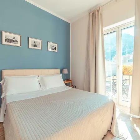 ベッド・アンド・ブレックファスト B＆b テアトロ グレコ 39